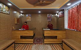 Spot On 38000 Vaidehi Bhawan
